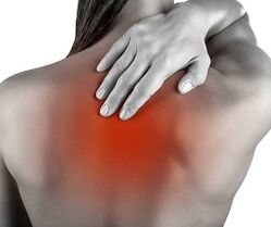 dor devido à osteocondrose da coluna torácica